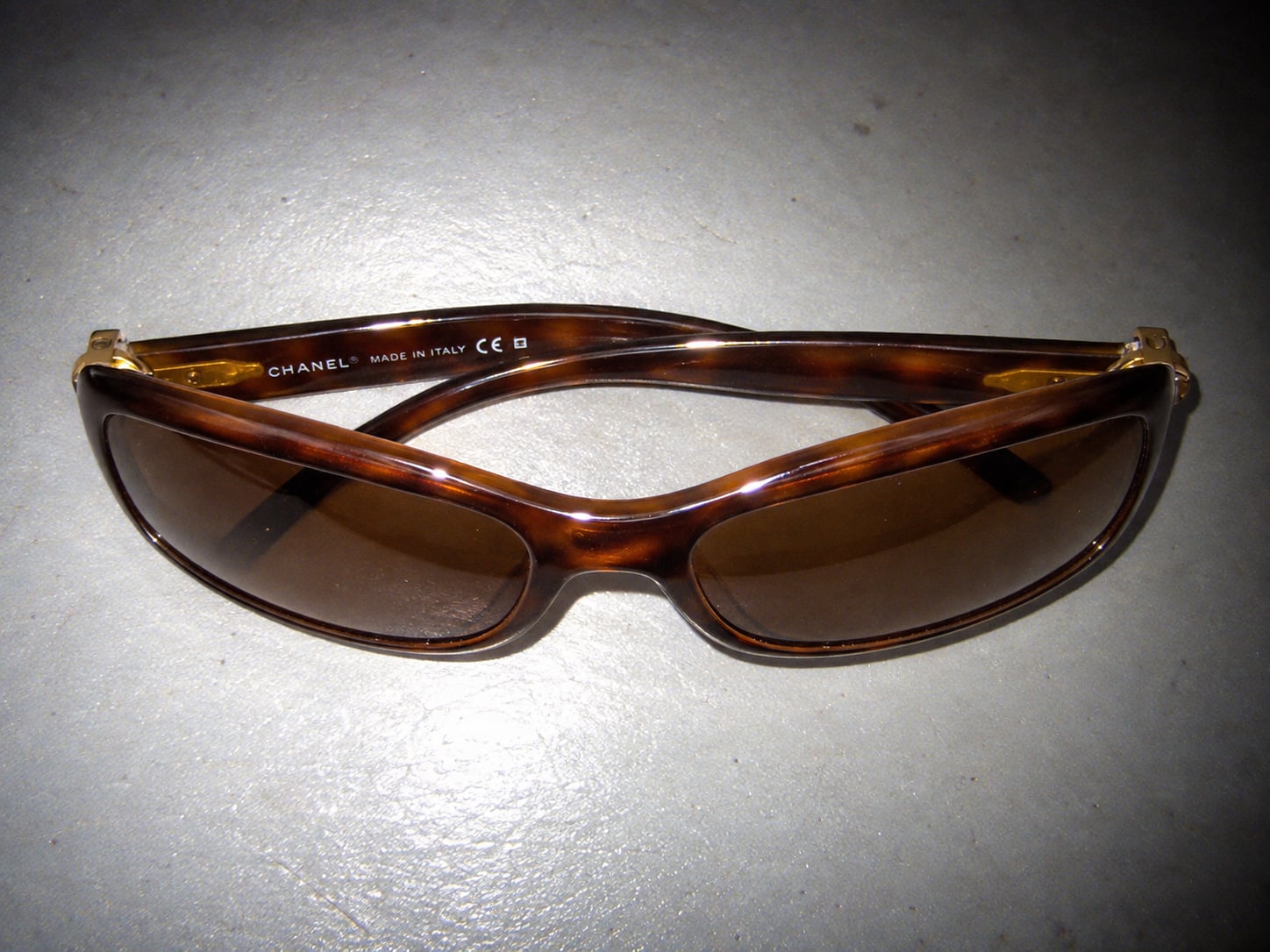 Chanel Tortoise Shell Rectangular Sunglasses with Case 4