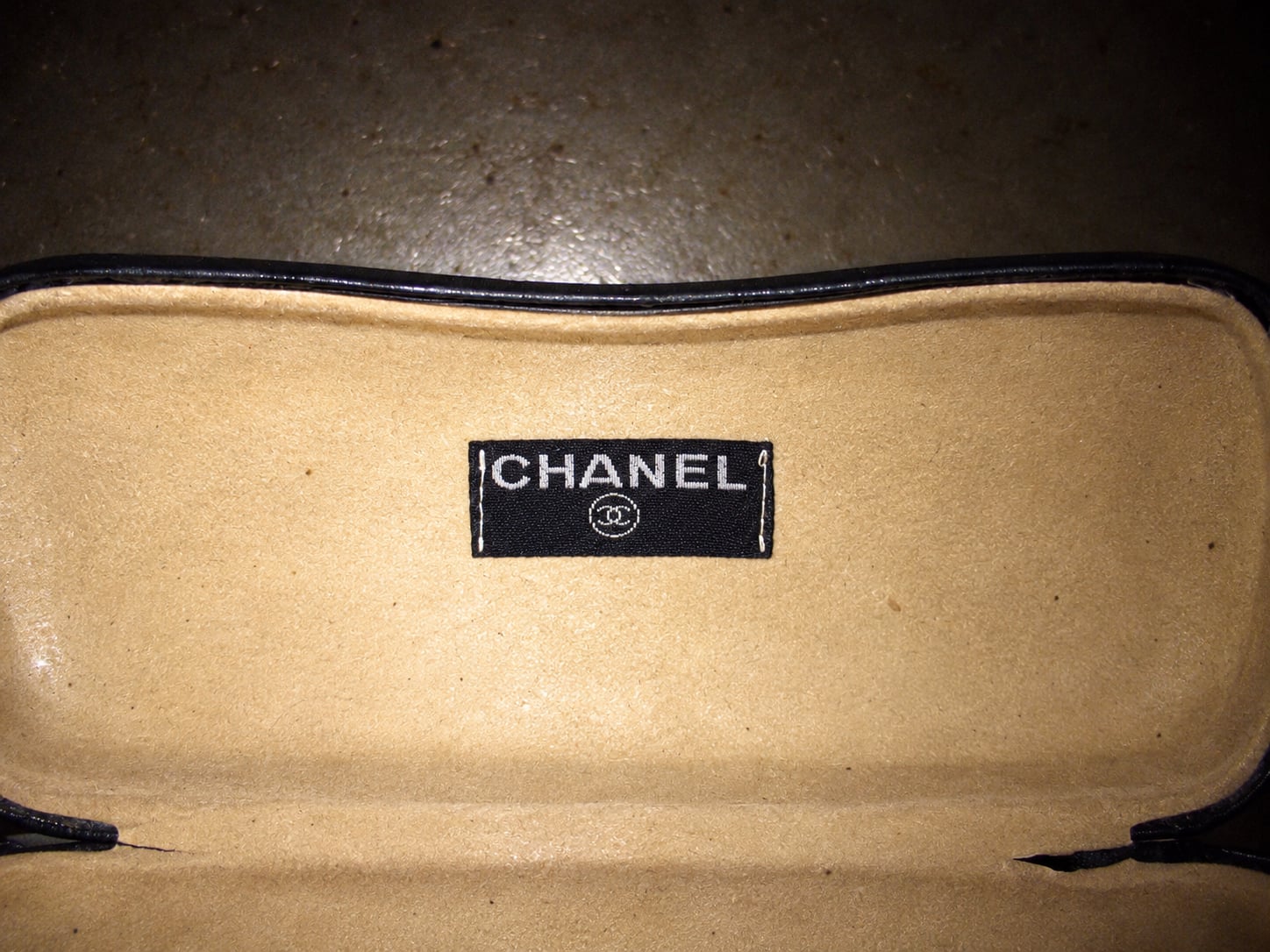 Chanel Tortoise Shell Rectangular Sunglasses with Case 8