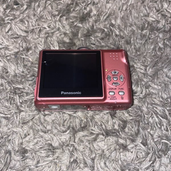 Panasonic Lumix DMC-LS75 Pink Point and Shoot Digital Camera