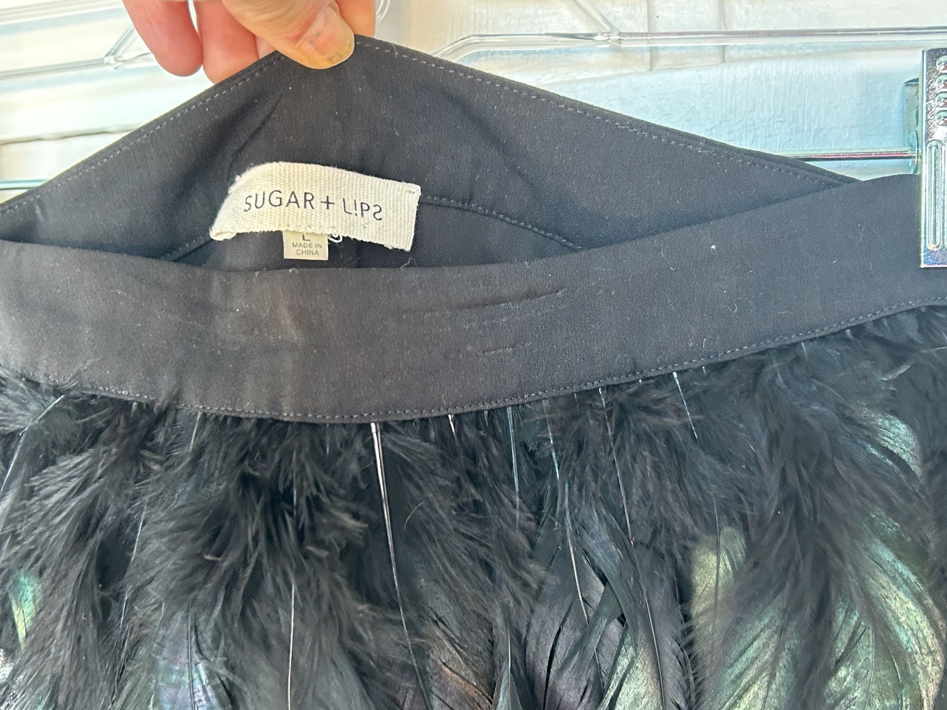 NWT SUGARLIPS Black and Green Iridescent Feather Mini Skirt Size L 7