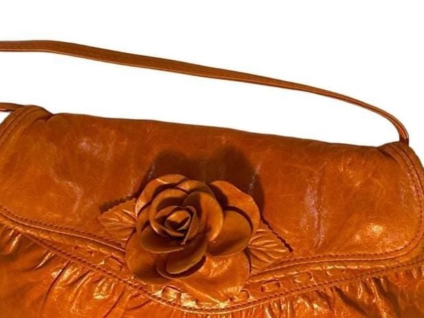 Y2K MINT Junior Drake Orange Leather 3-D Rose Flower Shoulder Bag, Collectible
3