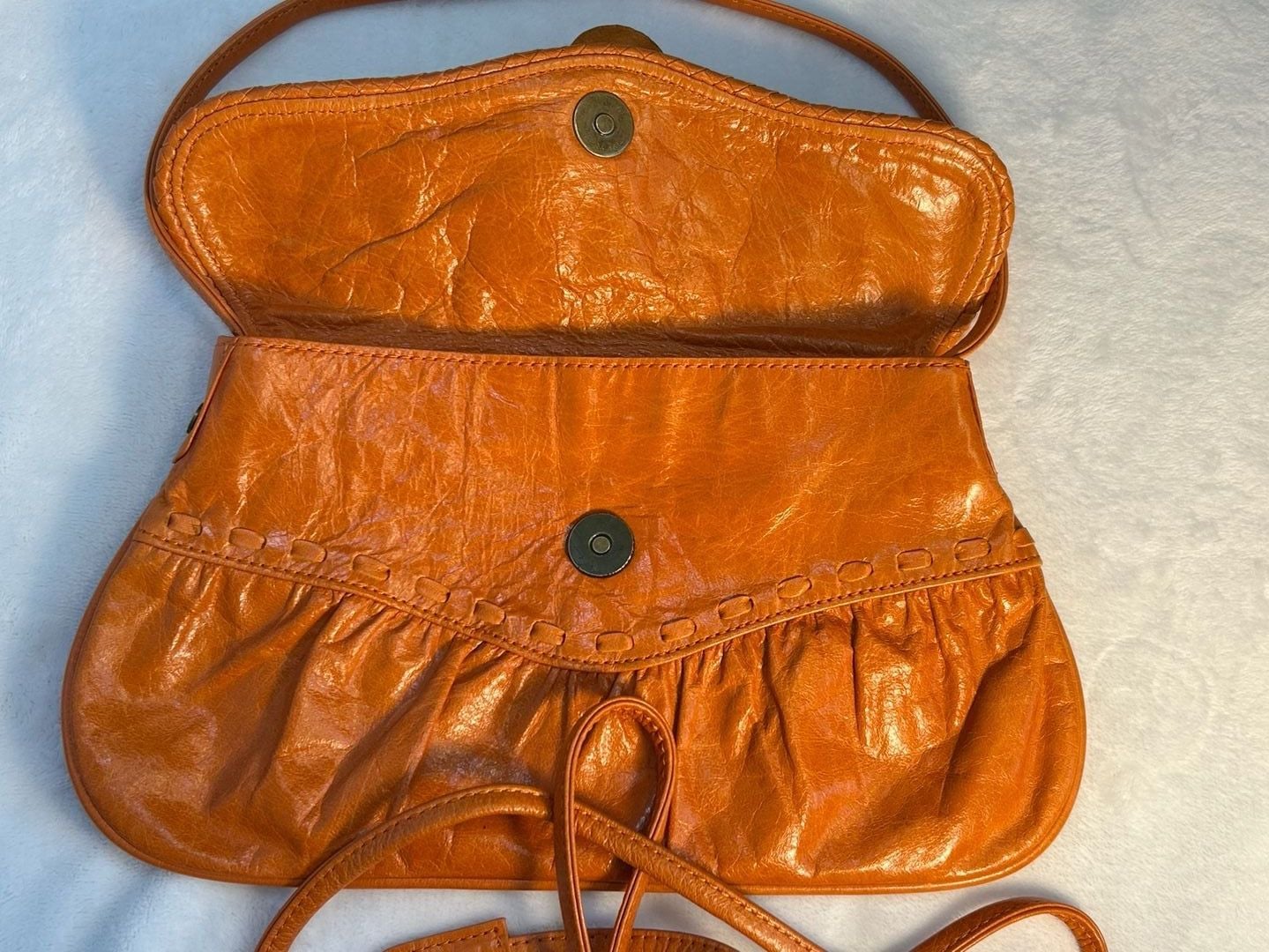 Y2K MINT Junior Drake Orange Leather 3-D Rose Flower Shoulder Bag, Collectible
16