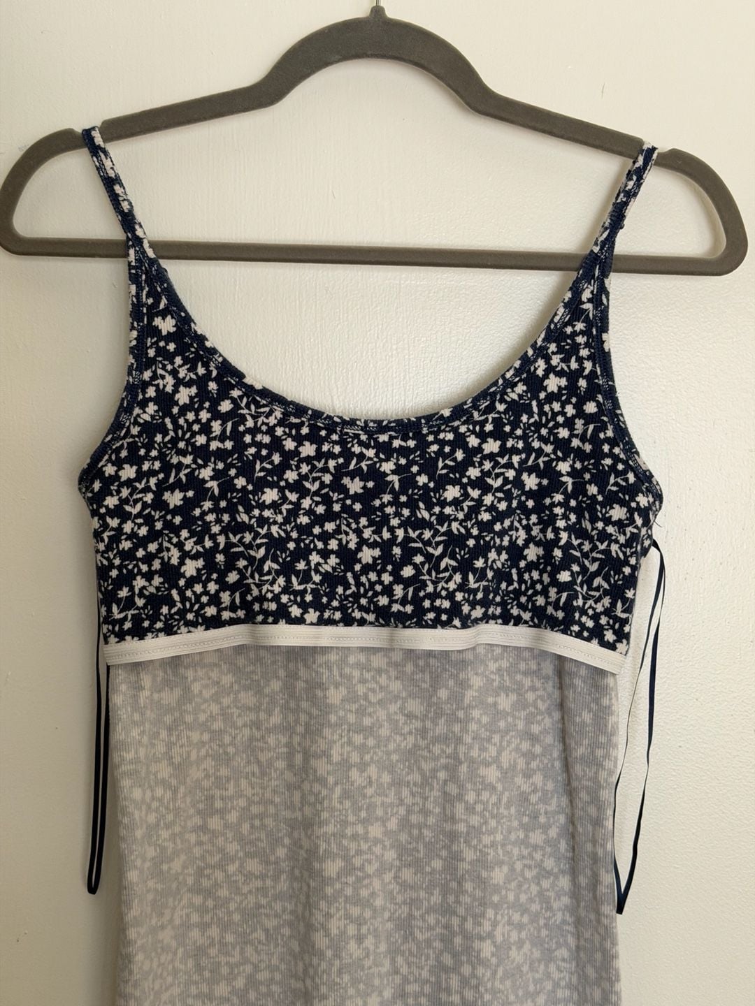 Old Navy Blue Ditsy Floral Fitted Dress Adjustable Spaghetti Strap 7