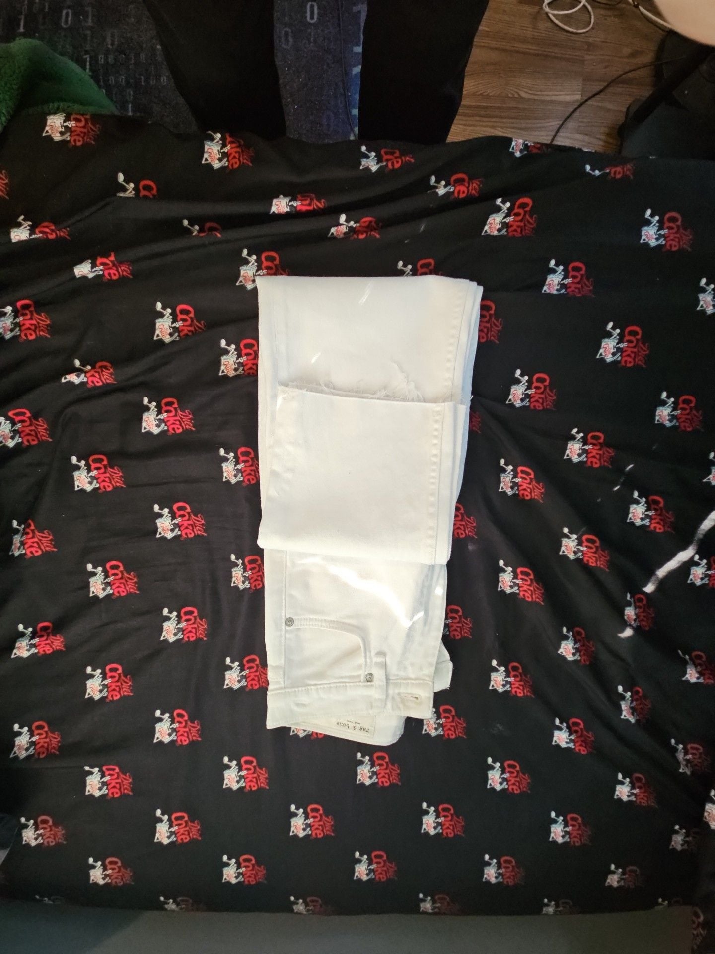 Rag & Bone White Denim Crop Jeans Size 23 9