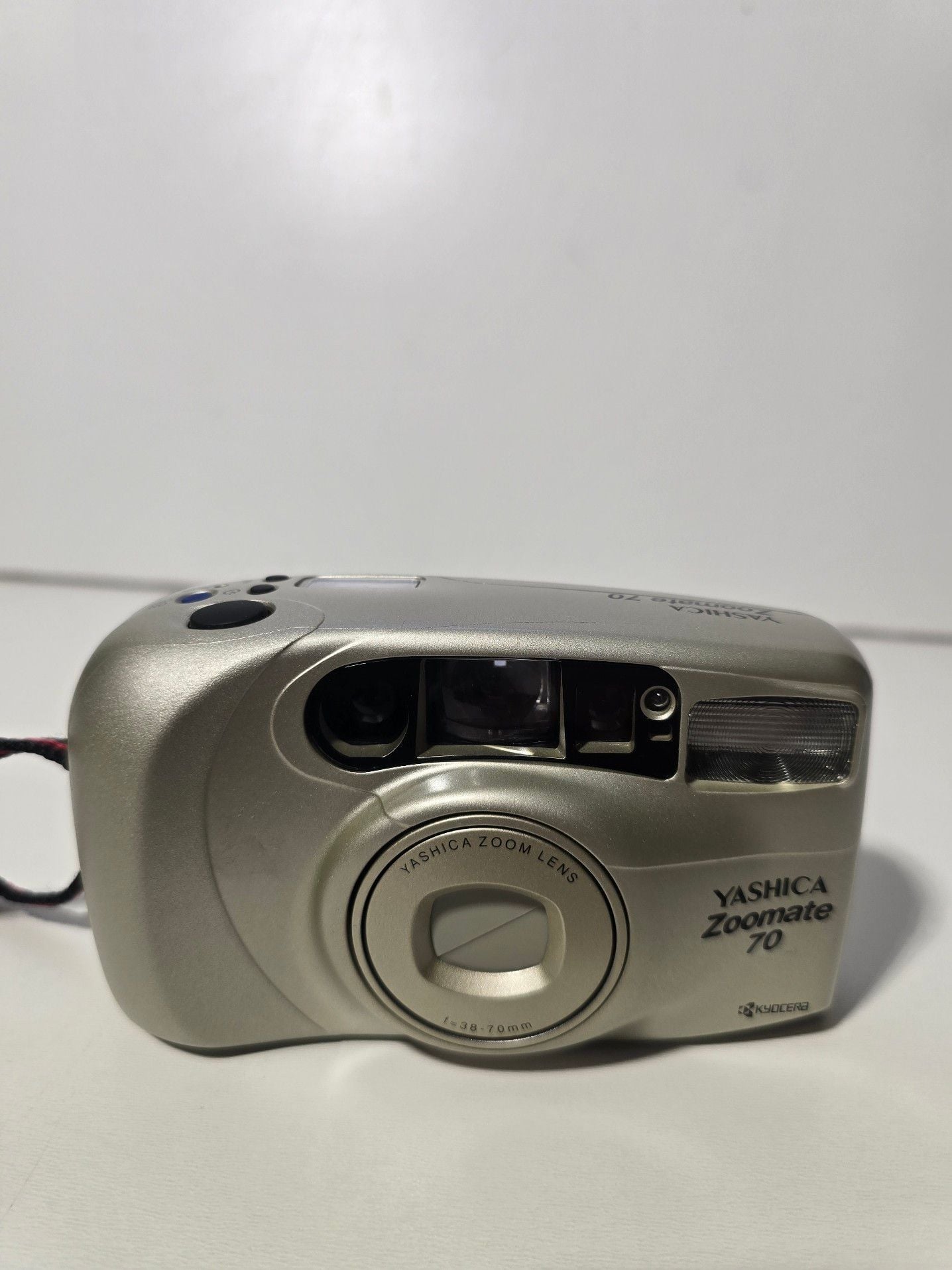 Kyocera Yashica Zoomate 70 35mm Point and Shoot Film Camera 1