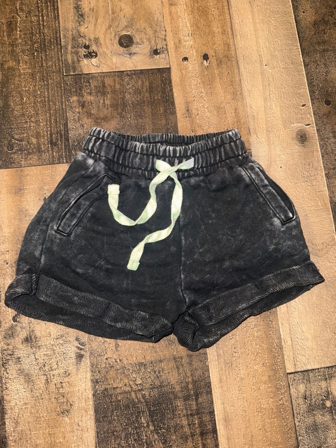 Size 18-24m Little bipsy Black Acid Wash Short Sleeve Hoodie and Shorts 3