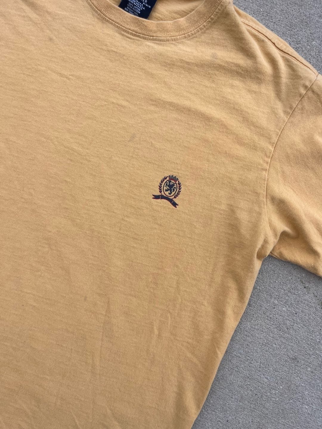 Vintage 90’s Tommy Hilfiger Embroidered Mustard Yellow T-Shirt Made in USA( M) 3