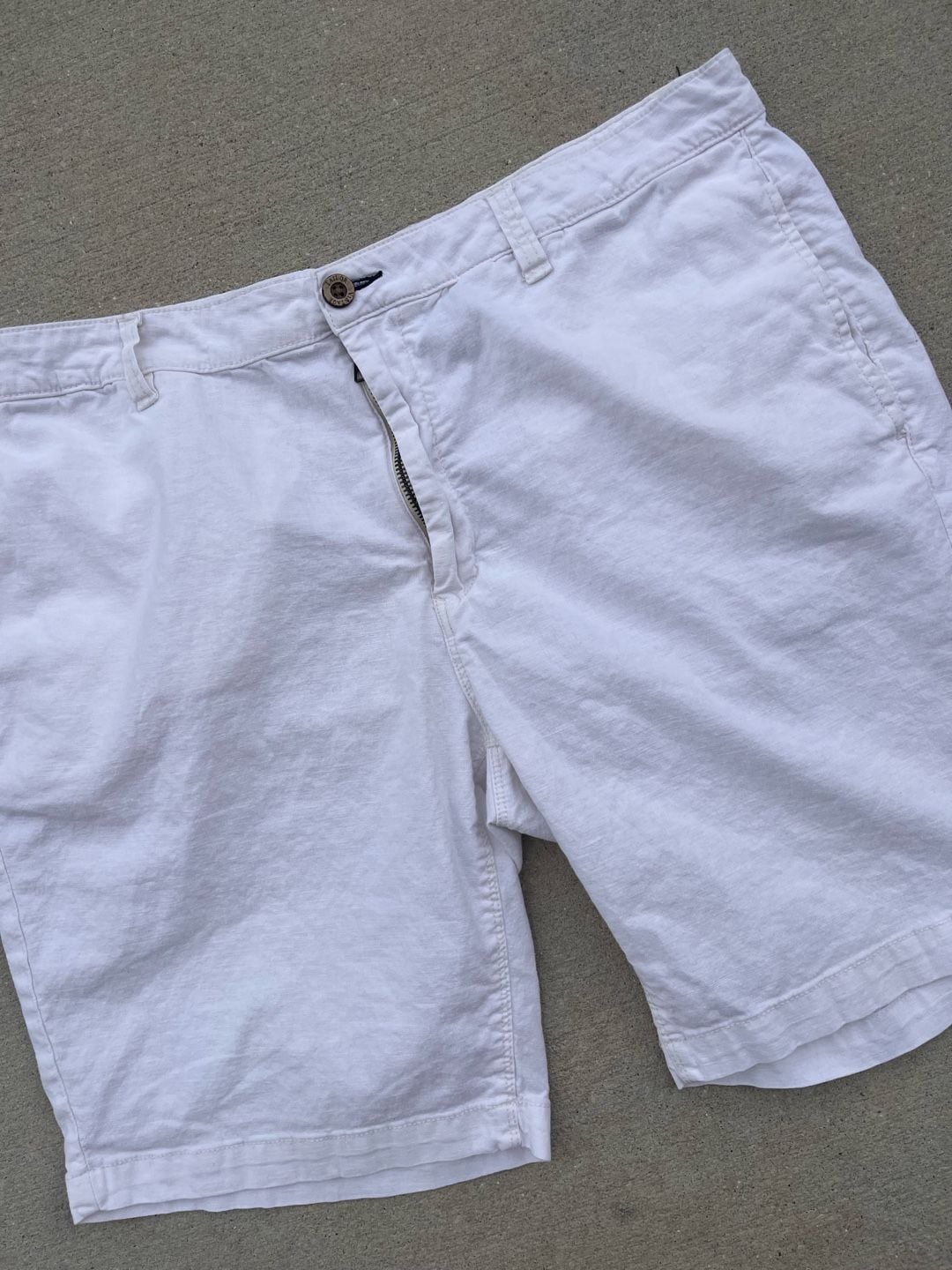 Taylor Vintage Greenwich 9 Inseam Slim Fit White Shorts 38 waist 11