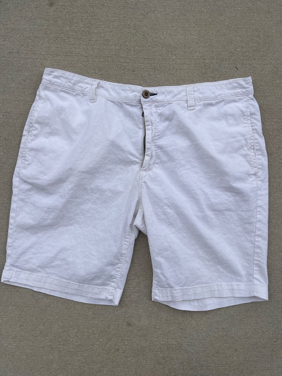 Taylor Vintage Greenwich 9 Inseam Slim Fit White Shorts 38 waist 2