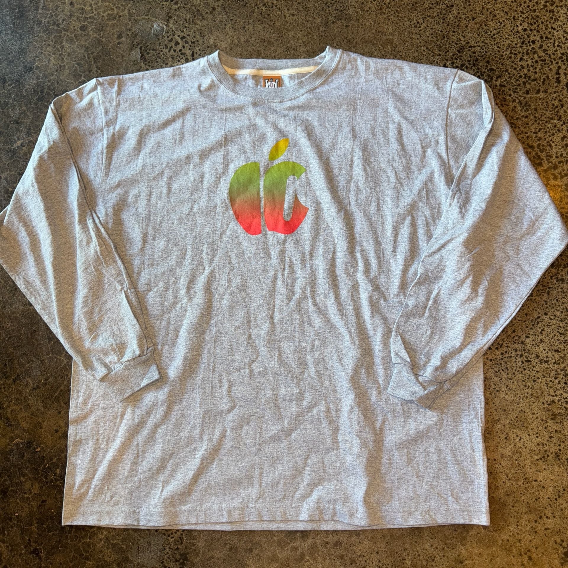 Vintage 00s Apple Gray Long Sleeve T-Shirt with Gradient Apple Logo Size XXL 2