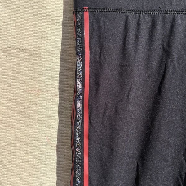 Black Line by Noli Athletic Leggings Black with Side Stripe Size L