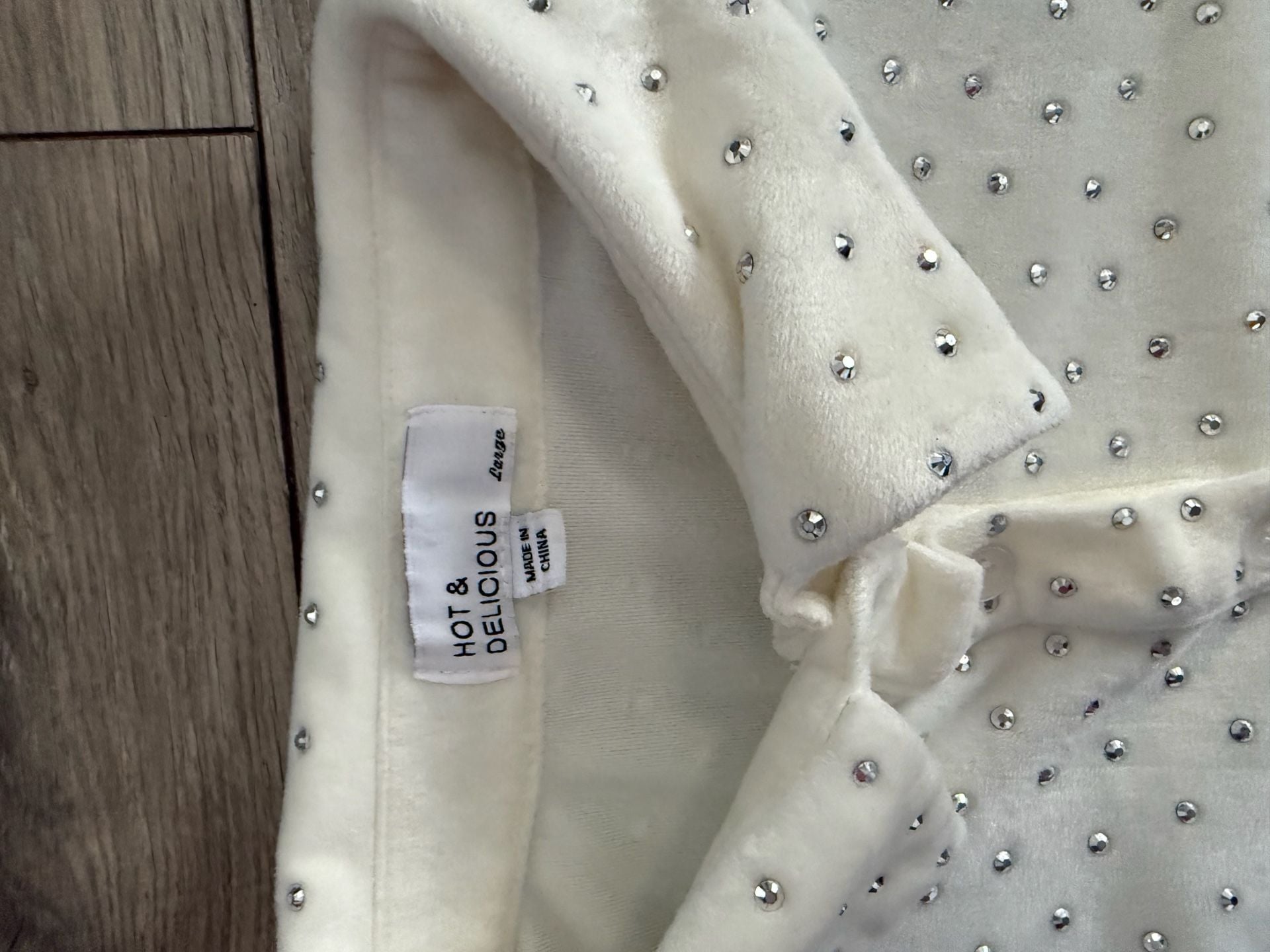 Y2K 2000S White Rhinestone Studded Long Sleeve Polo Crop Top 4
