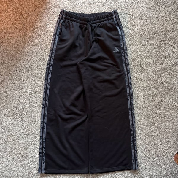 Adidas Baggy Animal Side Print Trackpants 32’’
