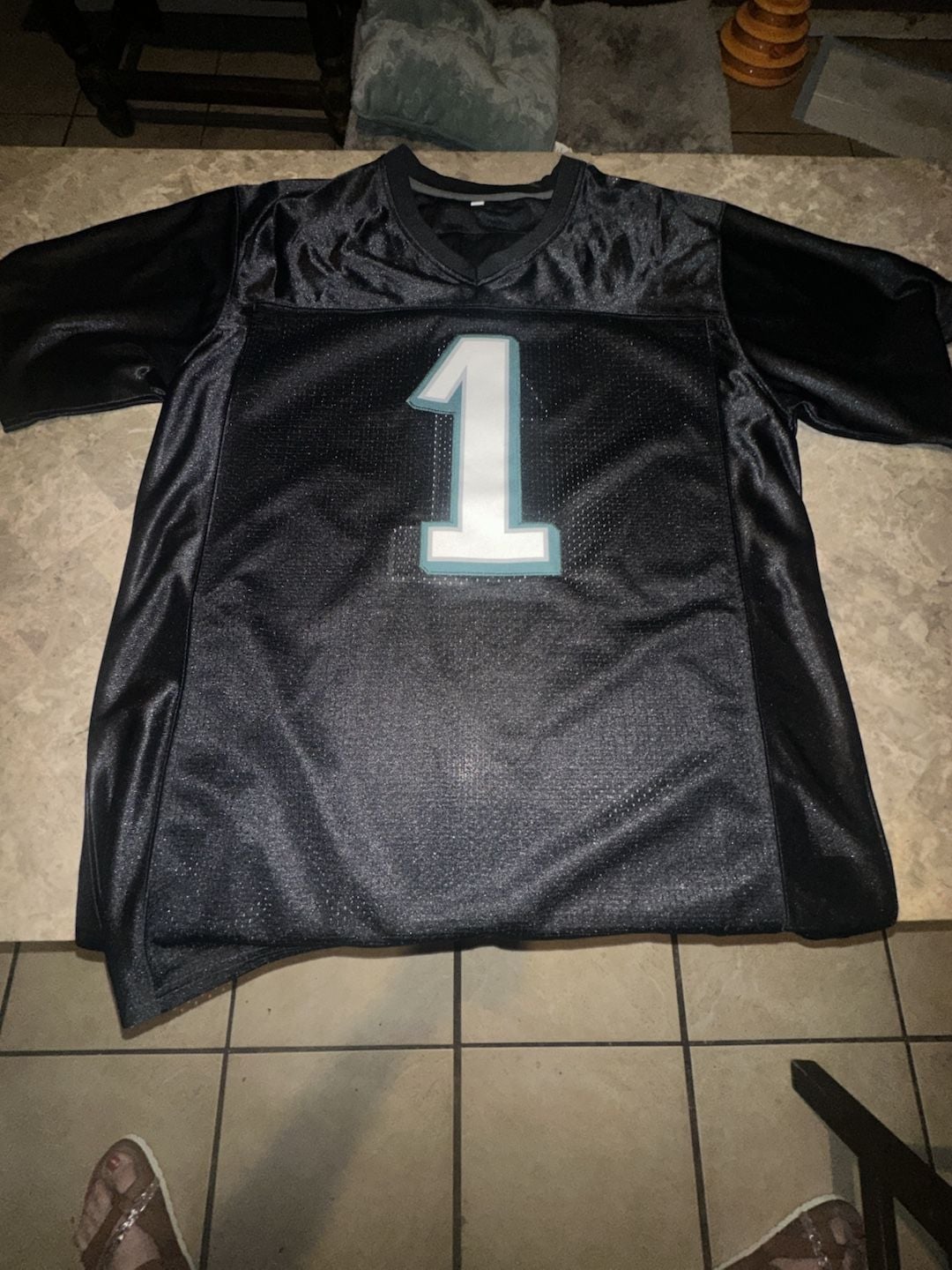 Unbranded Jalen Hurts 1 Philadelphia Eagles Football Jersey Medium/Large NWT 2