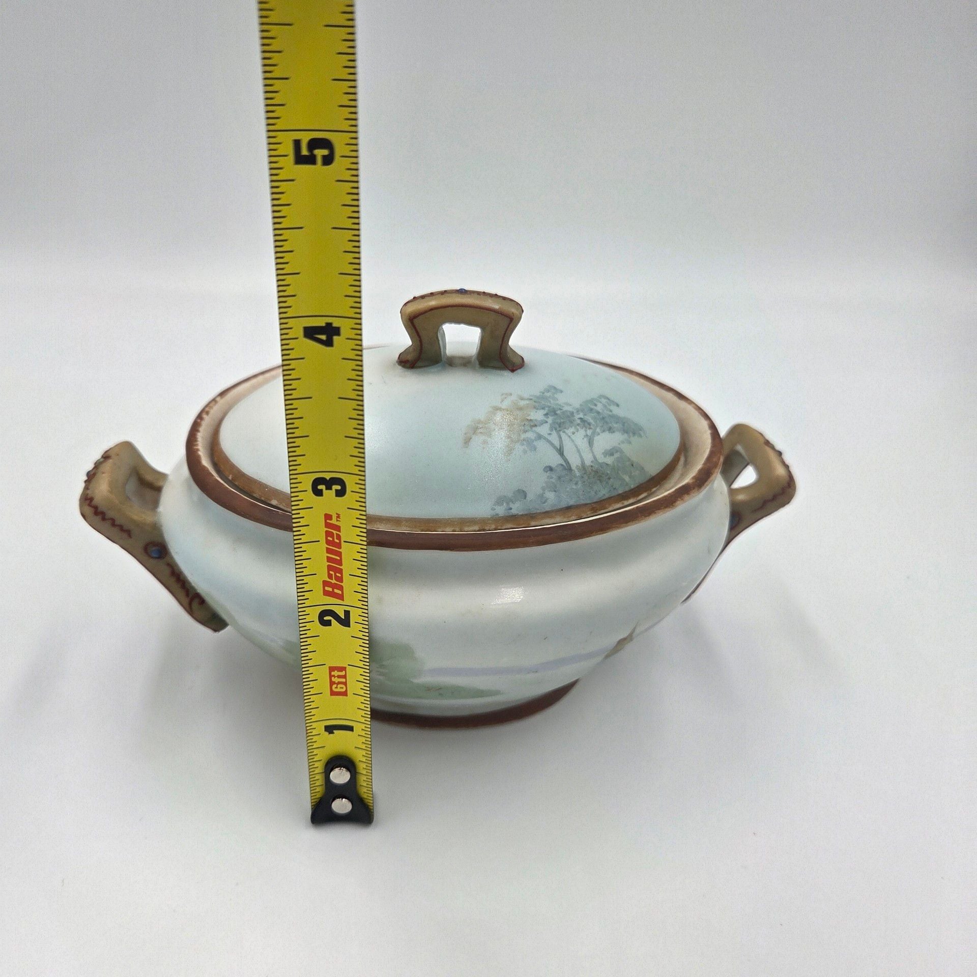 Product thumbnail 4
