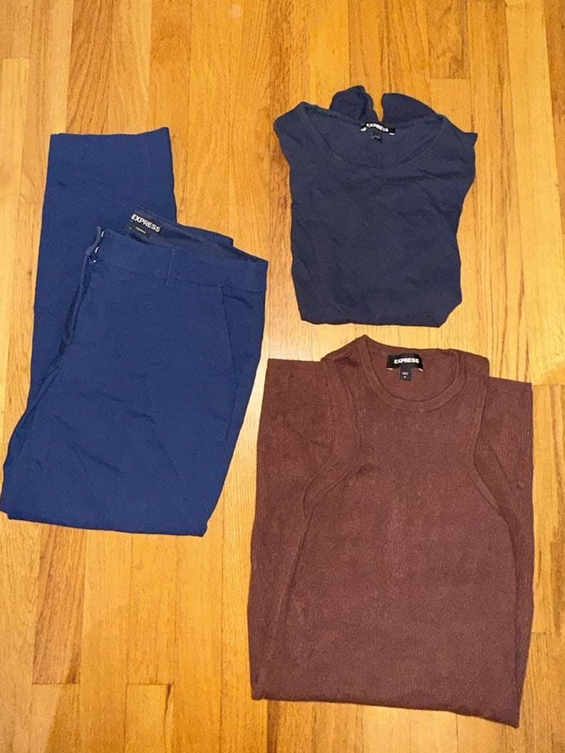 Express Woman’s Clothing Lot of 3 Columnist Pant, Blouse and Dress Size M 1