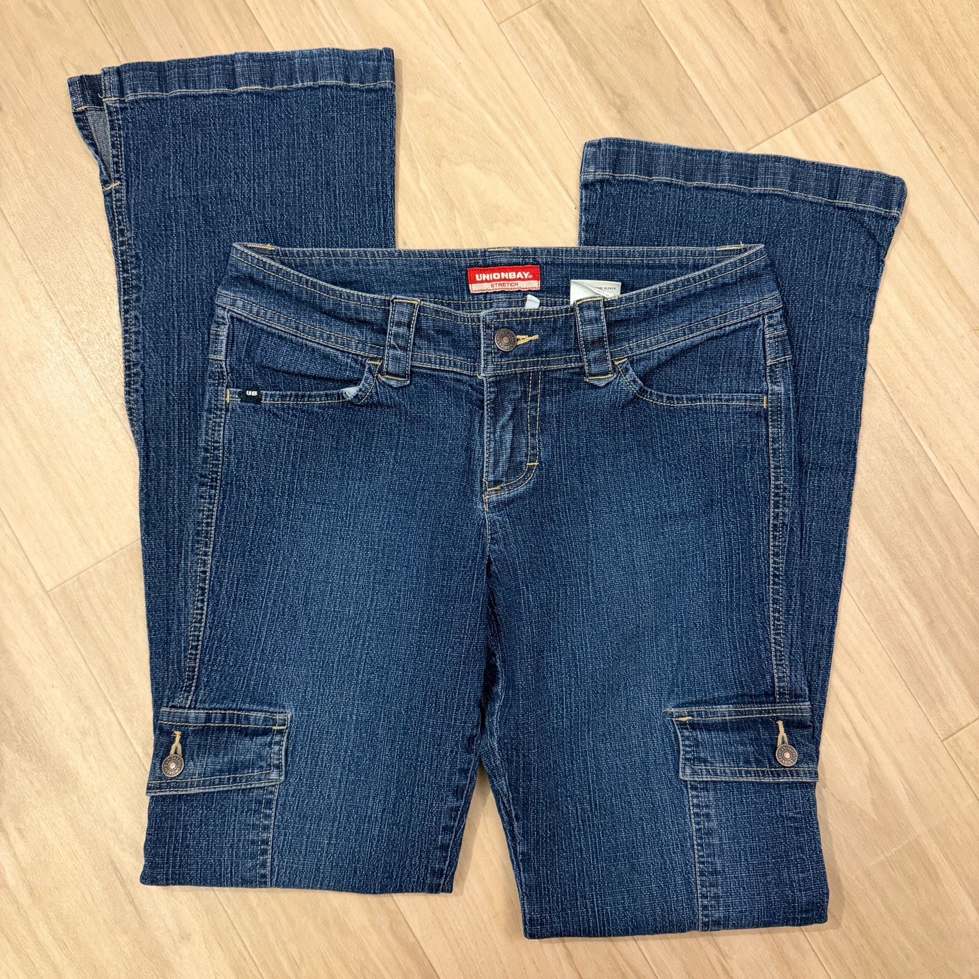 UNIONBAY Y2K Low Rise Flare Cargo Jeans Size 7 Stretch Denim 2