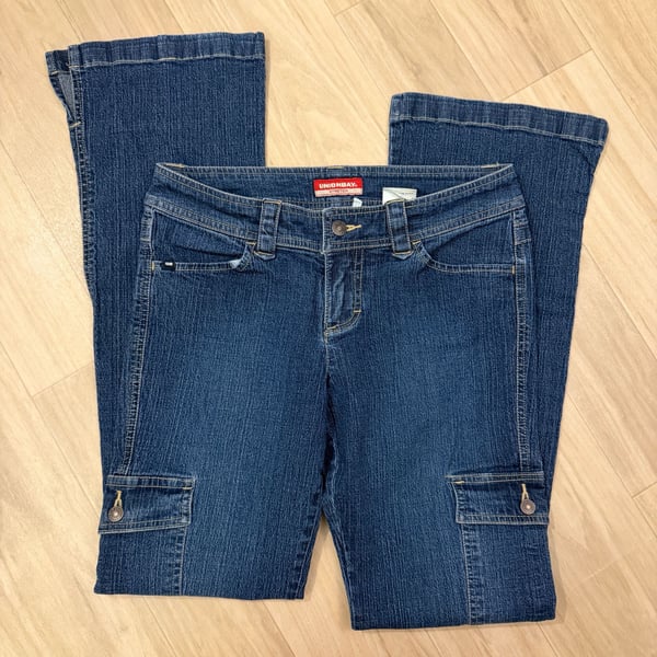 UNIONBAY Y2K Low Rise Flare Cargo Jeans Size 7 Stretch Denim