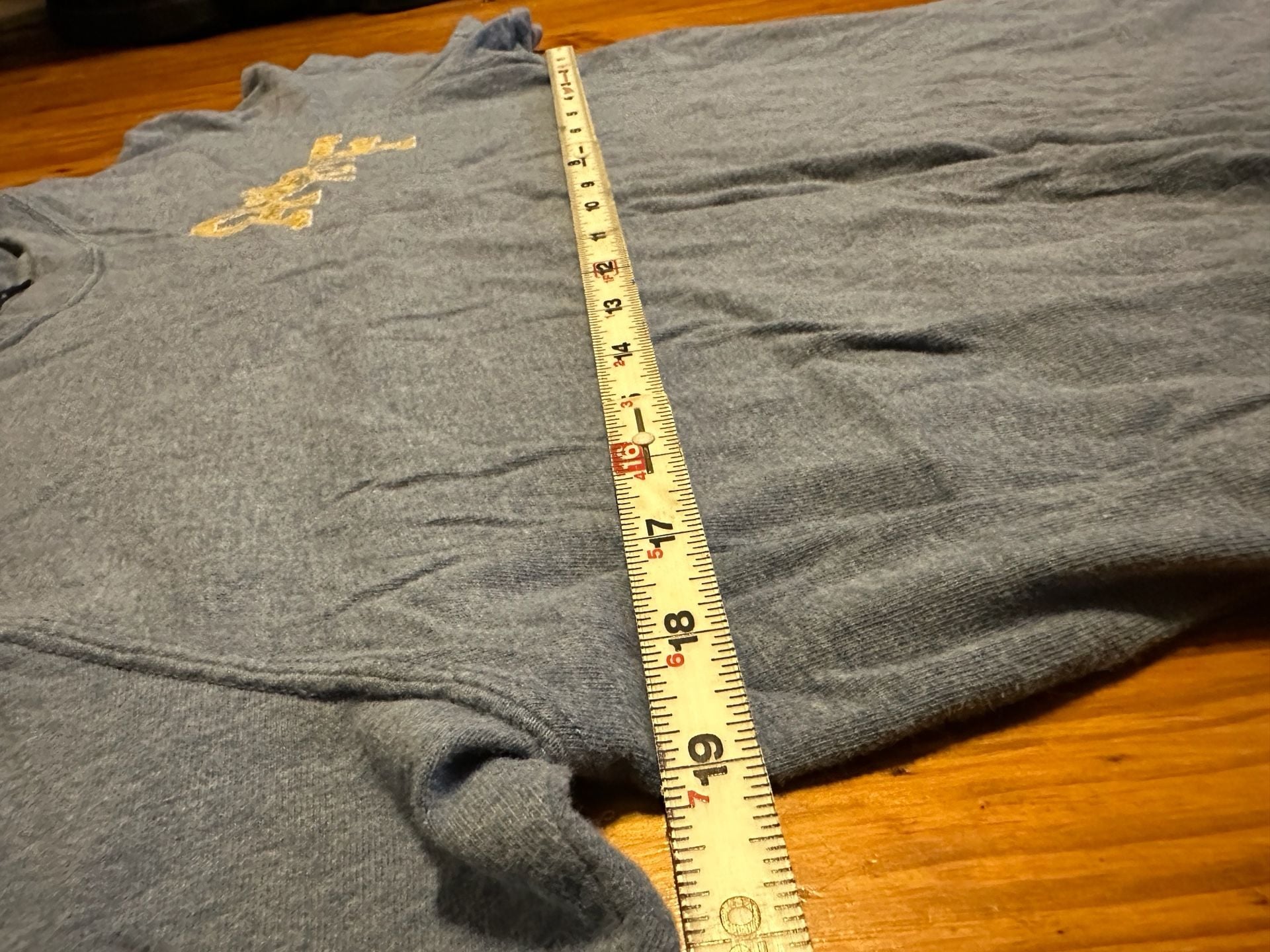 Abercrombie & Fitch A&F Graphic T-Shirt Blue Gray Moose Logo with Number 7 5