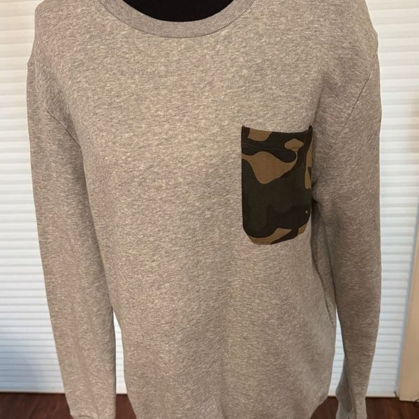 Zara Man Grey Crewneck Sweatshirt with Camo Pocket Size M
