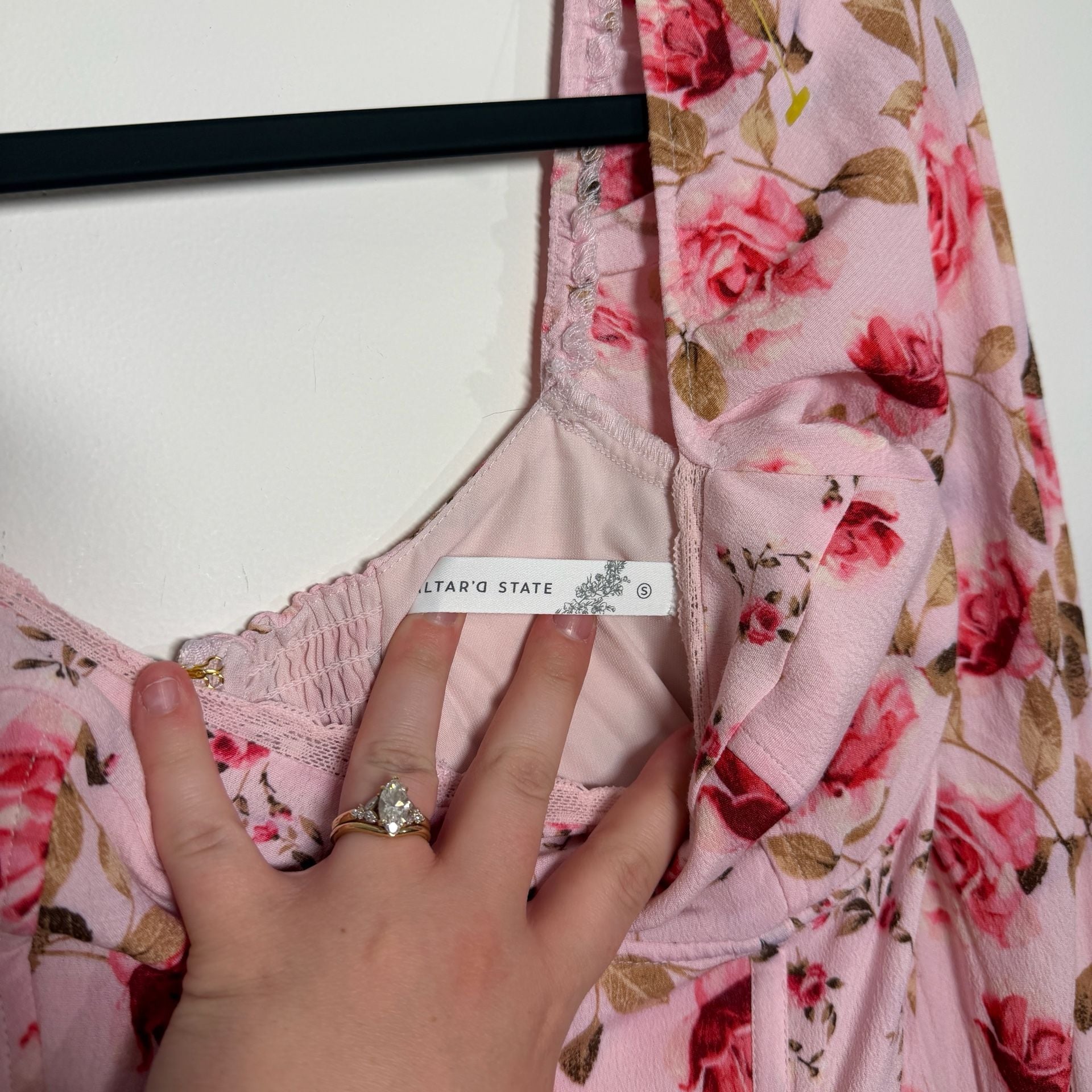 Altar’d State Kate Pink Rose Floral Lace Mini Dress Size Small 4