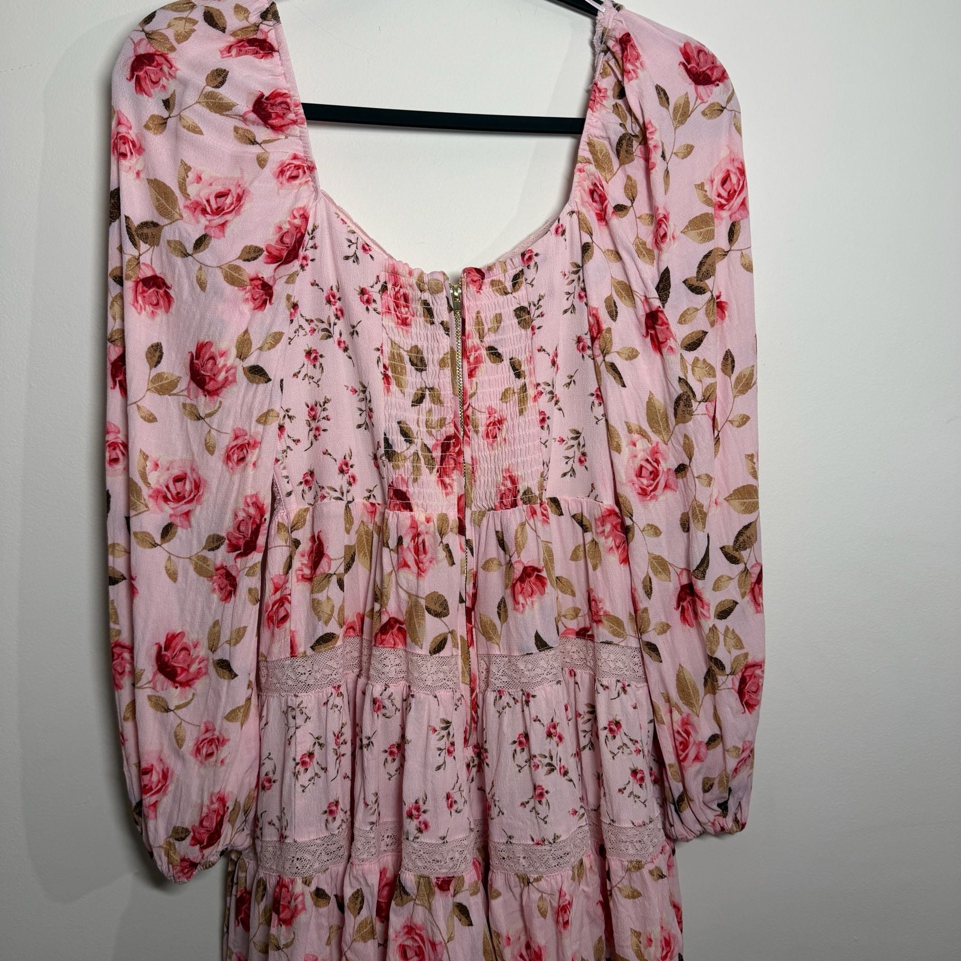 Altar’d State Kate Pink Rose Floral Lace Mini Dress Size Small 8
