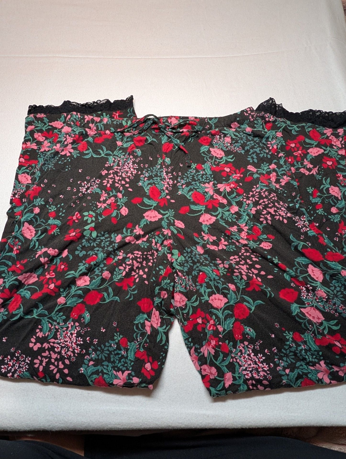 State of Day Intimates Black Red Floral Lace Camisole and Pants Lounge Set Size S 4