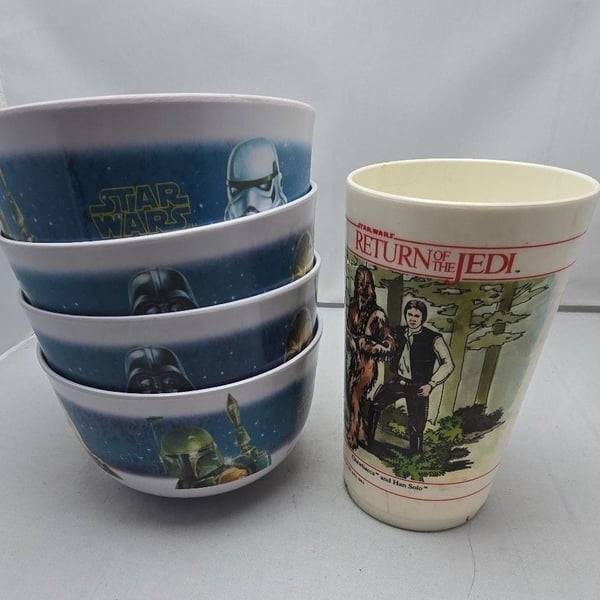 Star Wars Vintage Plastic Cereal Bowls and Return of the Jedi Cup Set