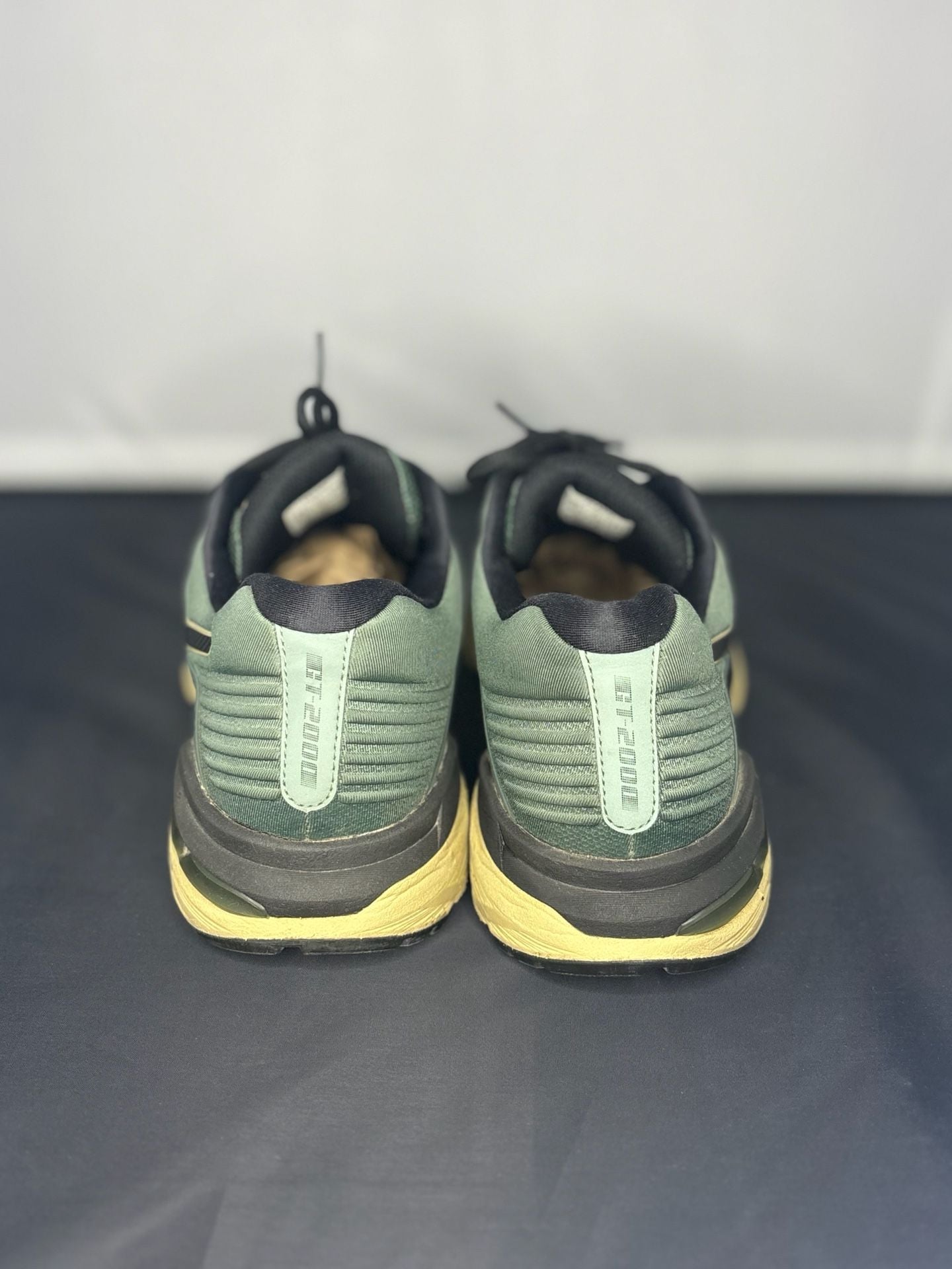 ASICS GT-2000 6 Dark Forest Running Shoes Black Green 4