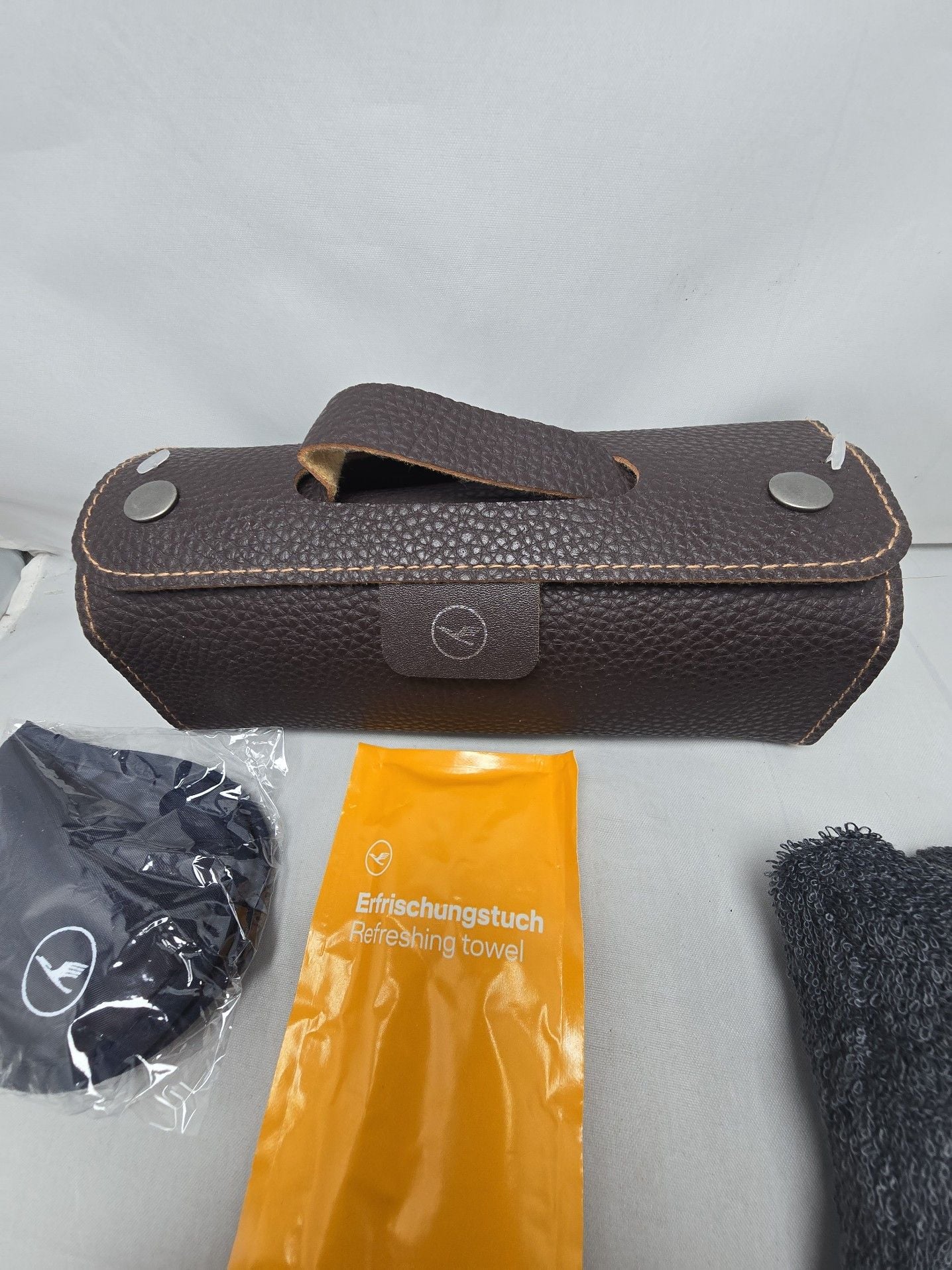 Lufthansa German Airlines Business Class Amenities Leather Pouch Travel Bag 8