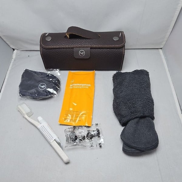 Lufthansa German Airlines Business Class Amenities Leather Pouch Travel Bag