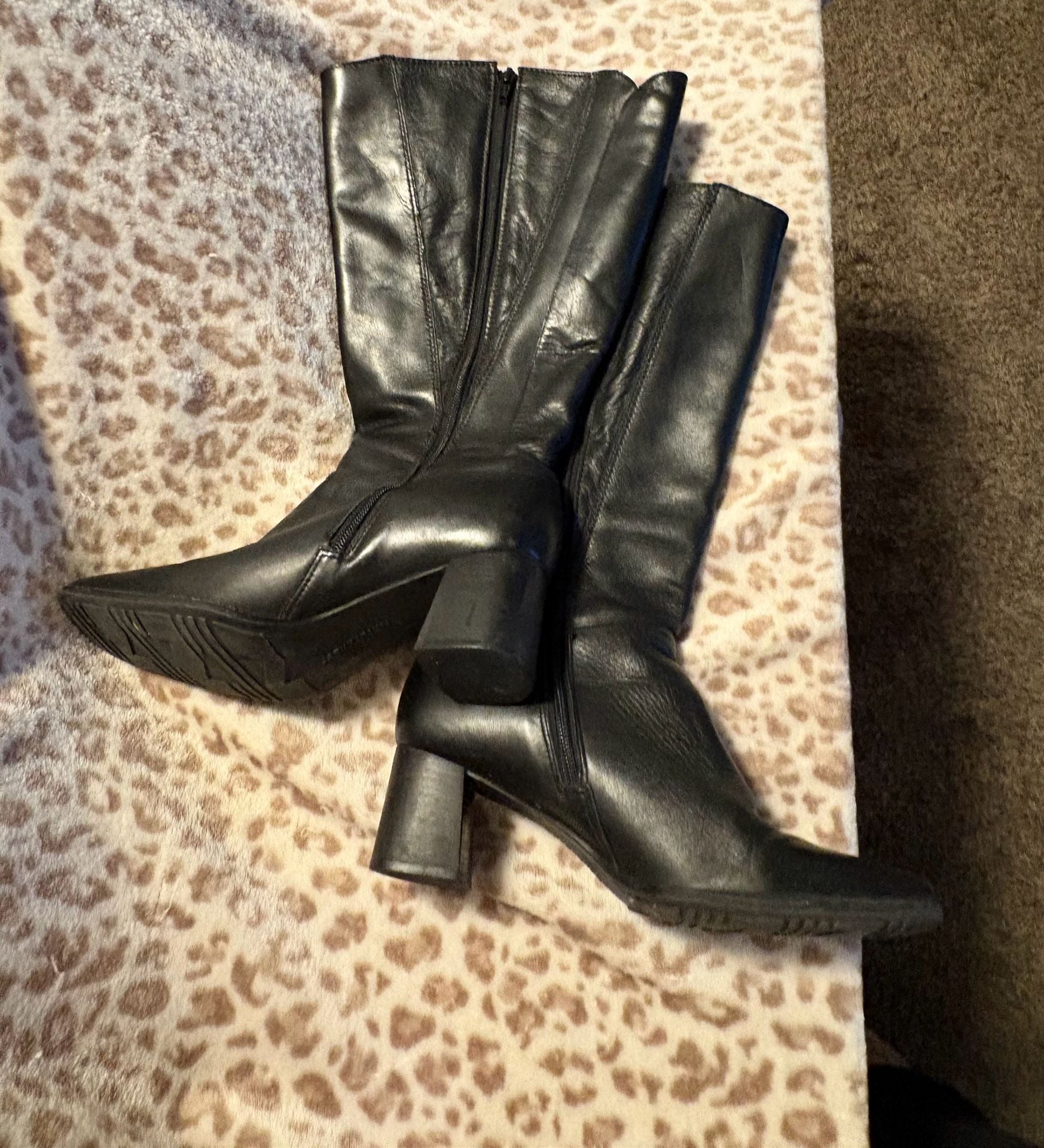 Sassy Naturalizer Black Leather Knee High Heeled Boots with Buckle Size 7.5W 4