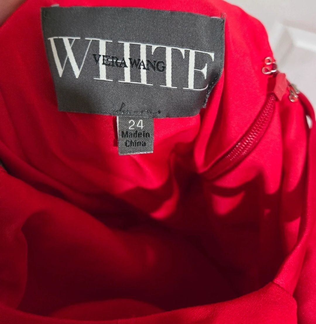 White by Vera Wang Crepe Gown in Red Size 24 5