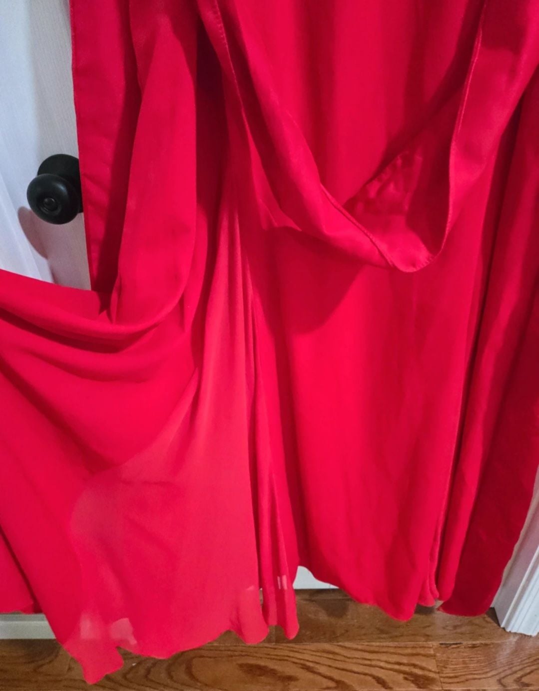 White by Vera Wang Crepe Gown in Red Size 24 10
