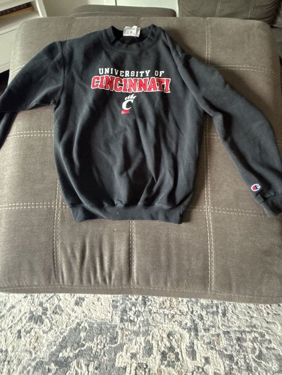 Champion University of Cincinnati Bearcats Black Crewneck Sweatshirt Youth YXL 2