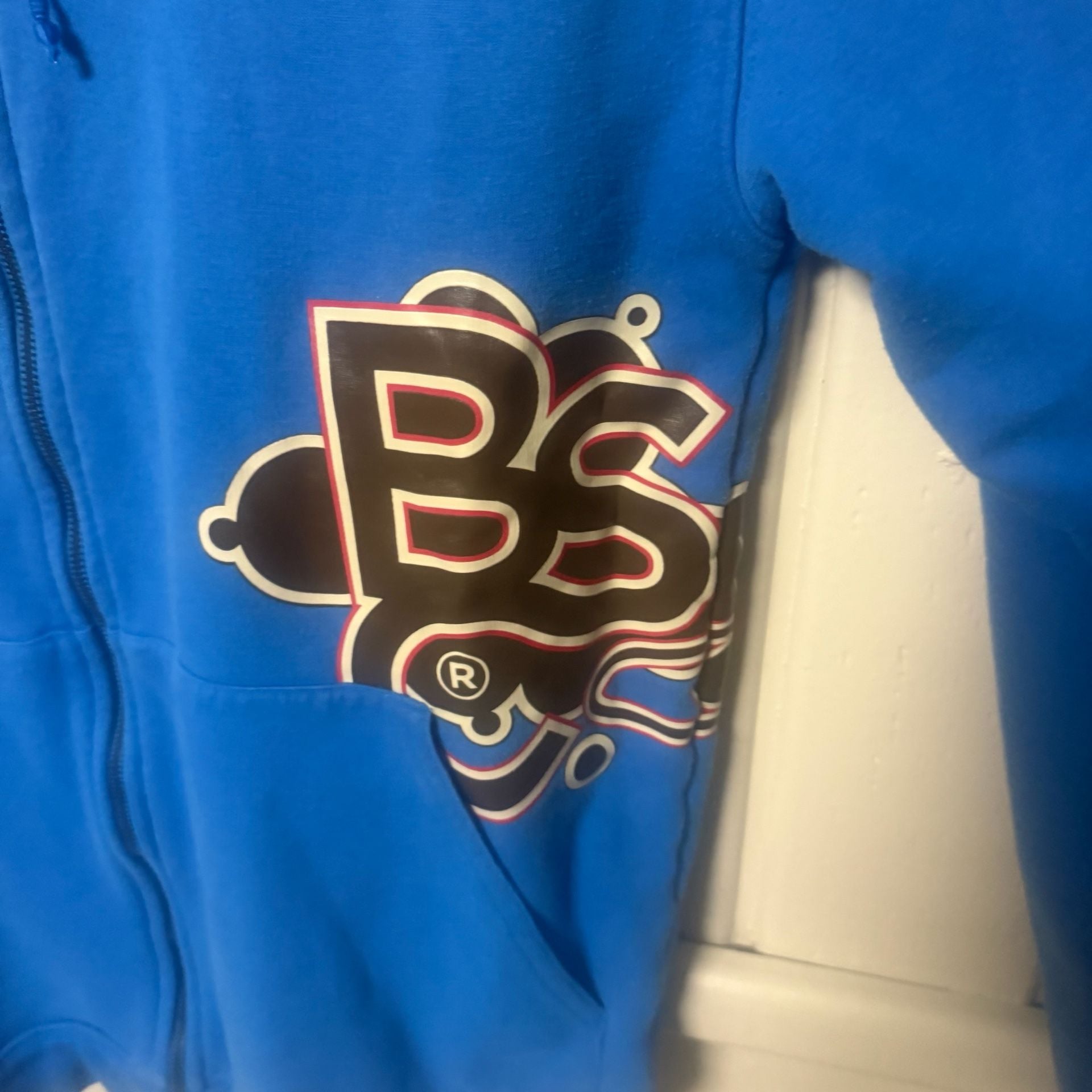 Product thumbnail 4