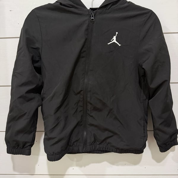Jordan Boys Black Jumpman Dri-FIT Windbreaker Hooded Jacket Size S 8-10 YRS