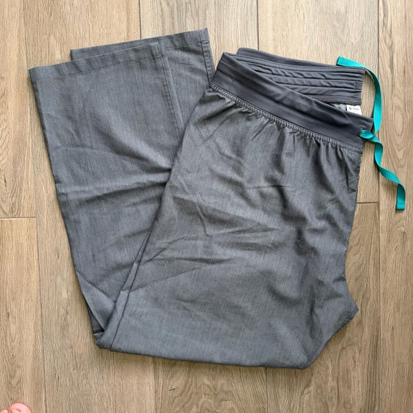 FIGS Technical Collection Women's Size XL Gray Scrub Pants Drawstring