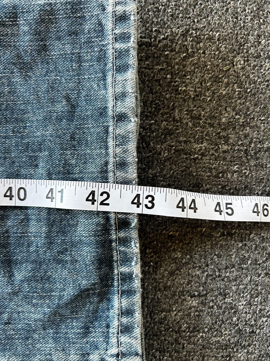 Eddie Bauer Men's Blue Distressed Denim Jeans Size 38x32 5