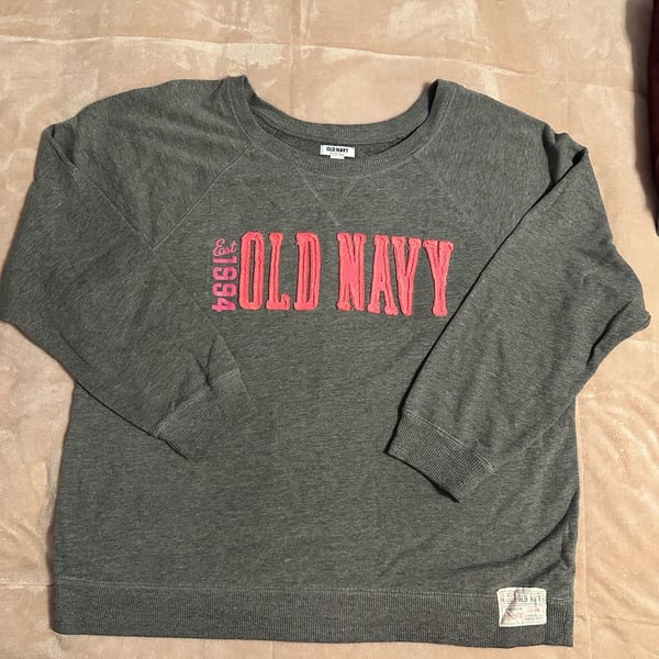 Old Navy Gray Graphic Crewneck Sweatshirt Size XXL
