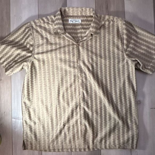 Blue Gear Short Sleeve Button Down Camp Shirt Brown Zig Zag Stripe Textured Knit
