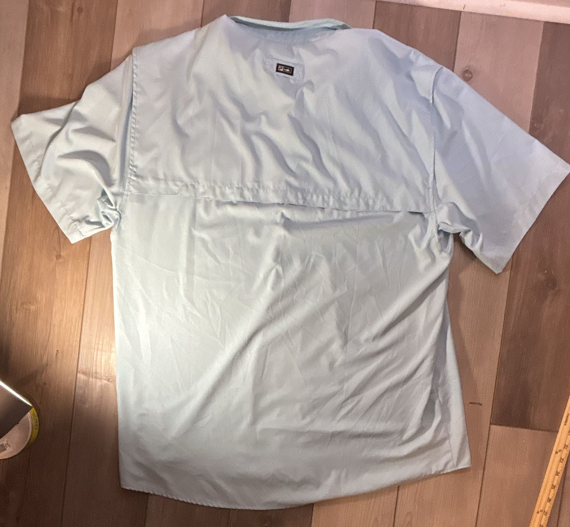 Pelagic Men's Light Blue Short Sleeve Button-Down Fishing Shirt with Dual Chest Pockets 5