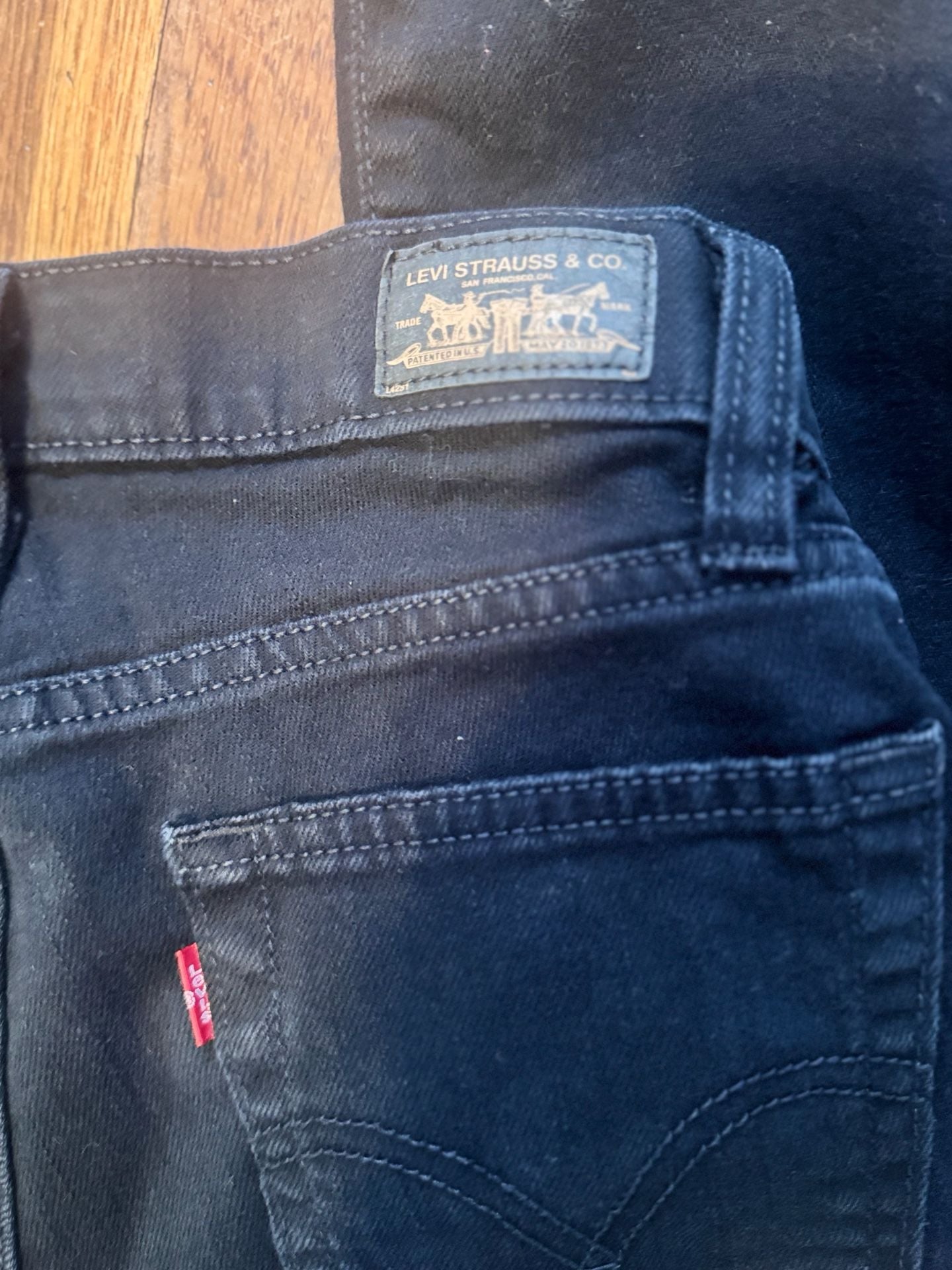 Levi Strauss & Co. Curvy Boot Cut Black Jeans Size 4 Medium non stretchy 4