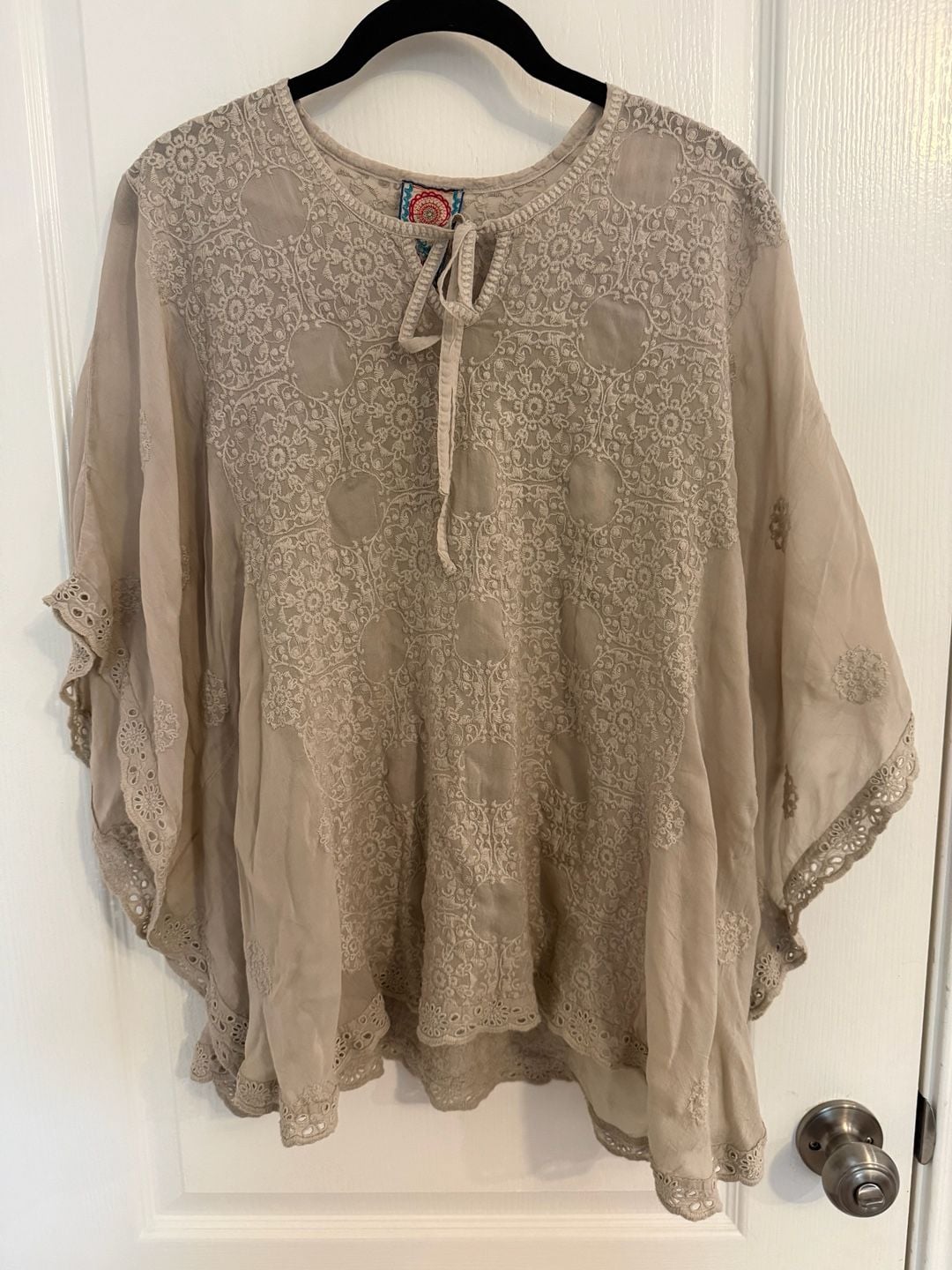 Johnny Was Dakota Embroidered Tie Neck Poncho Top Size S Taupe Boho Eyelet 2
