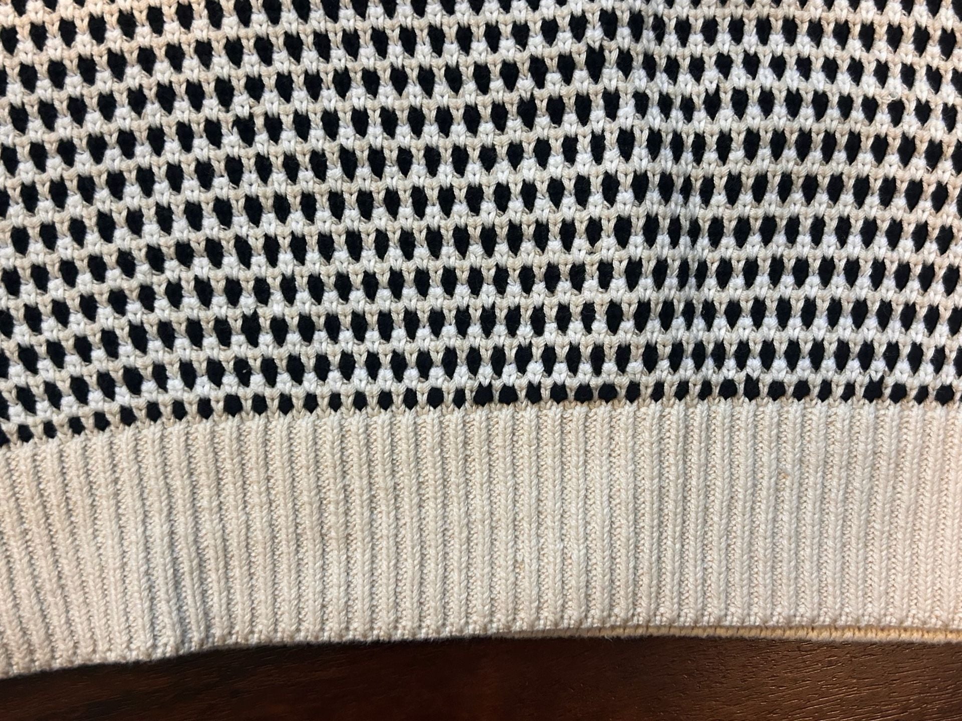 Varley Knowles Crew Neck Sleeveless Textured Cotton Knit Vest Quiet Luxury NWOT 9