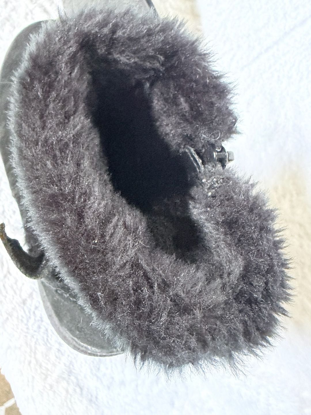 BareTraps Black Faux Fur Suede Ankle Boots 8