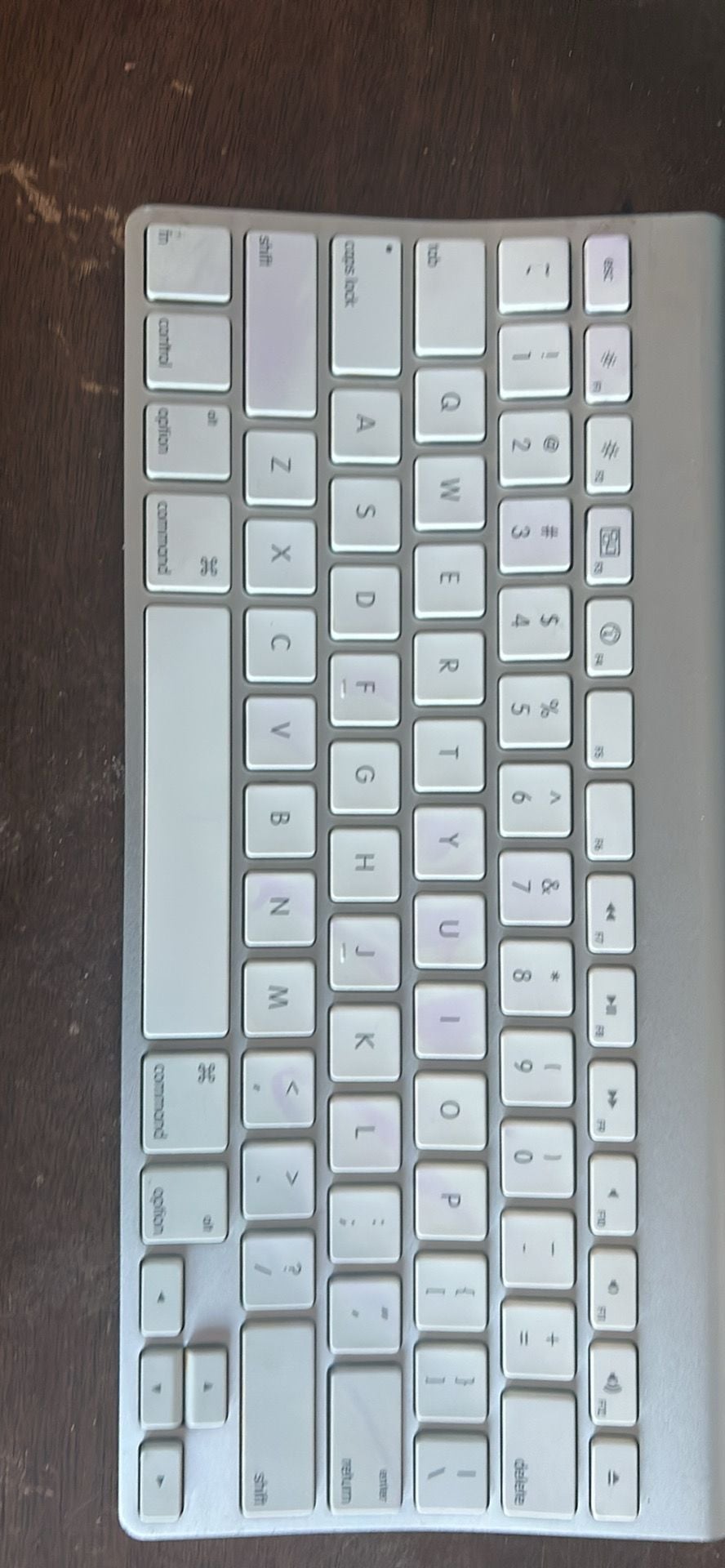 Apple Wireless Bluetooth Keyboard Model A1314 1