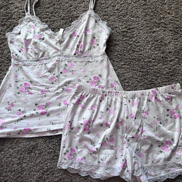 Laura Ashley floral 4 piece pajama set