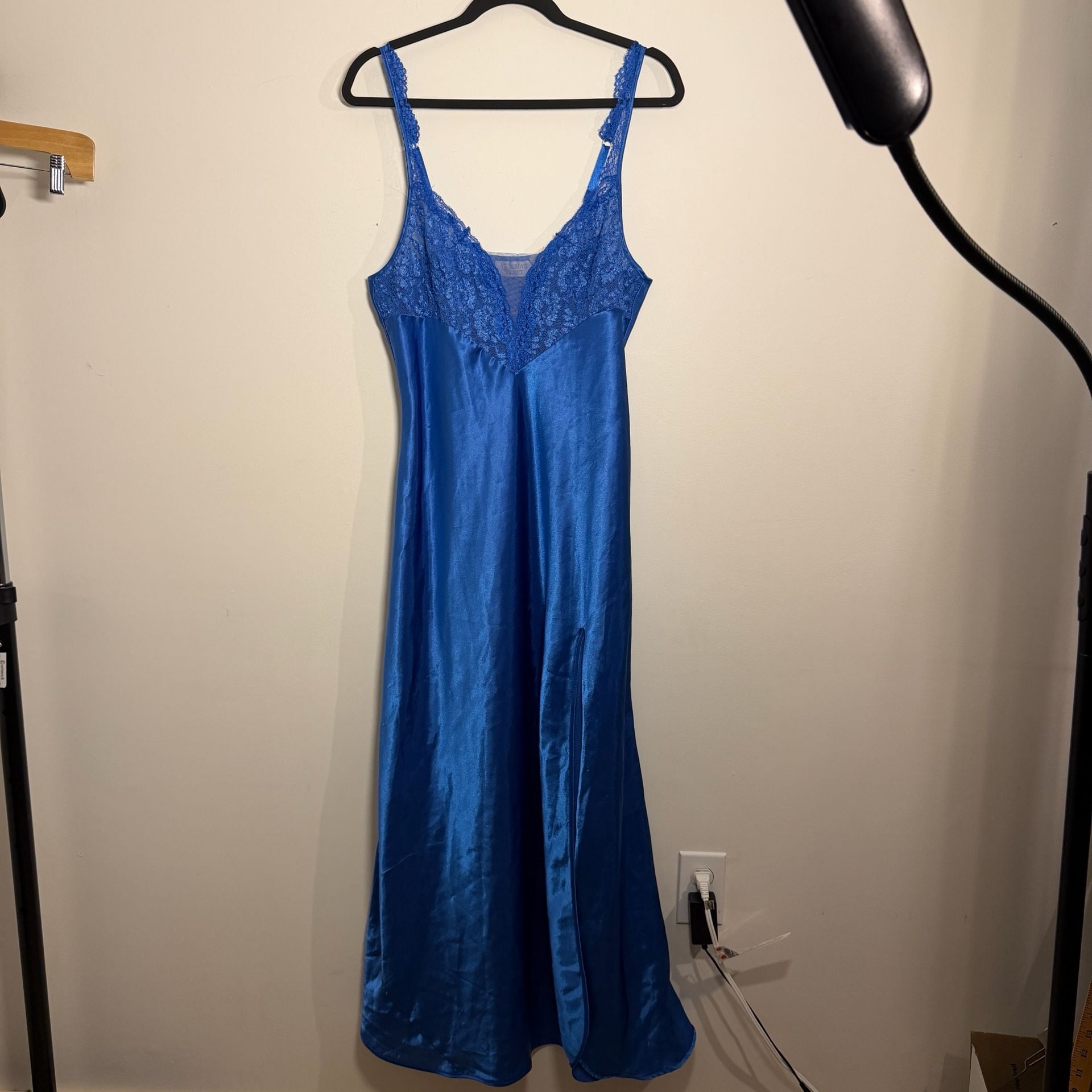 Victoria's Secret Vintage Gold Label Blue Satin Lace Full Length Slip 4