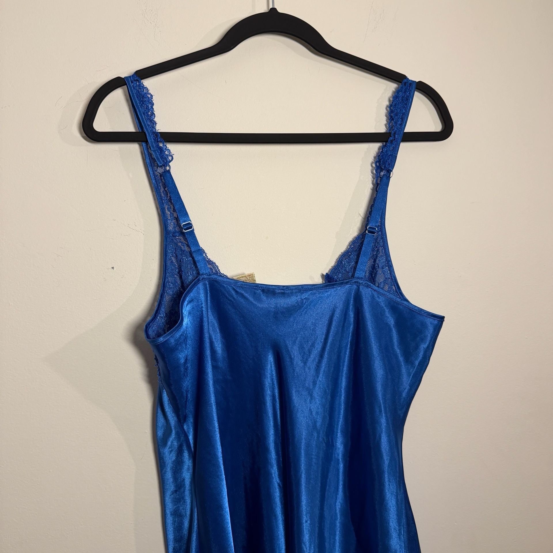 Victoria's Secret Vintage Gold Label Blue Satin Lace Full Length Slip 11
